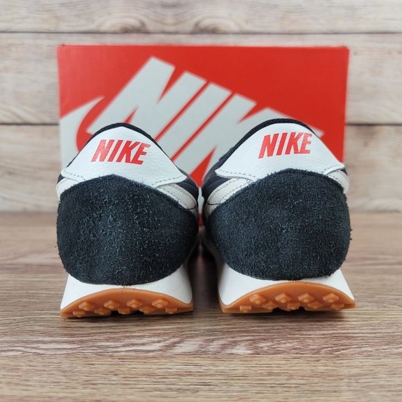 NEW Nike DayBreak Women's 6.5-9 Black White Gum Waffle Athletic Sneakers Shoes - Picture 6 of 13